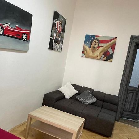 Red&Black Apartment City Centr, Na Hradbach 118 Ostrava Esterno foto