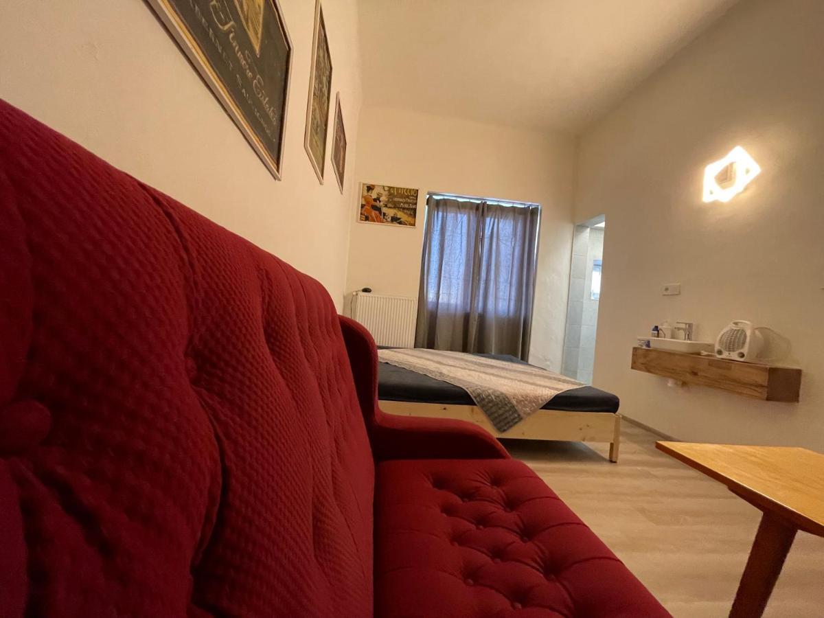 Red&Black Apartment City Centr, Na Hradbach 118 Ostrava Esterno foto
